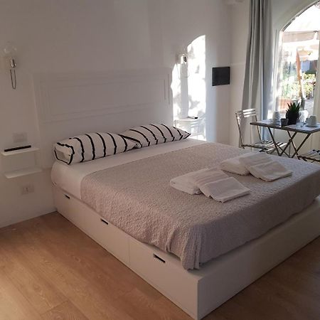 A Priori Guest House Viterbo Bagian luar foto