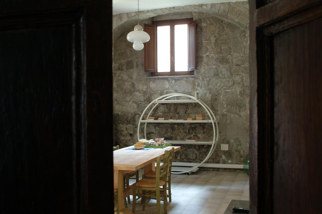 A Priori Guest House Viterbo Bagian luar foto